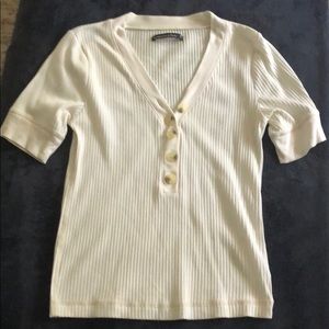 Gorgeous top with buttons